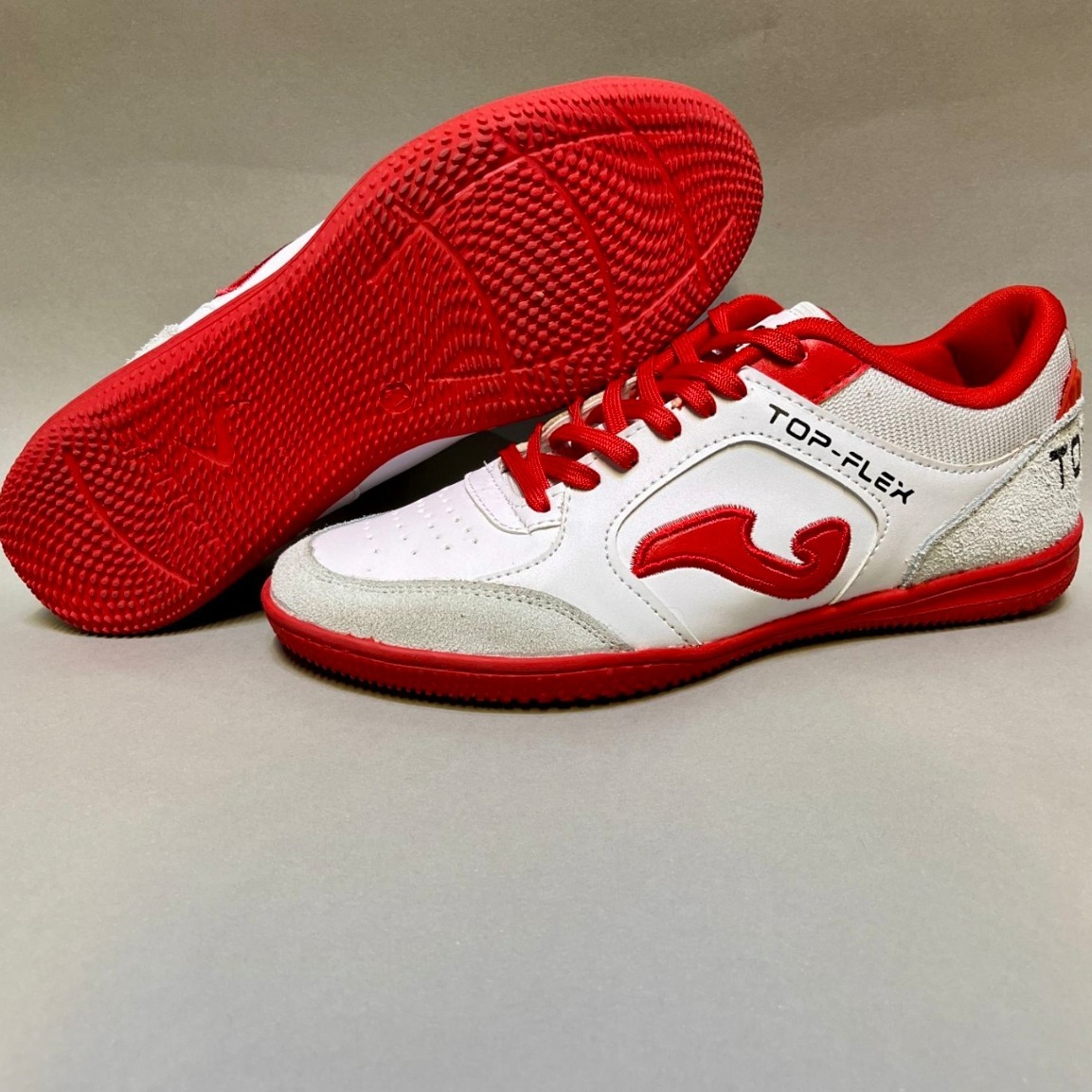 کفش سالن فوتسال فوتبال جوما تاپفلیکس لاستیک چریکی ترمزی انتی شوکدار جیغجیغی سایز 41تا45 با ارسال رایگان