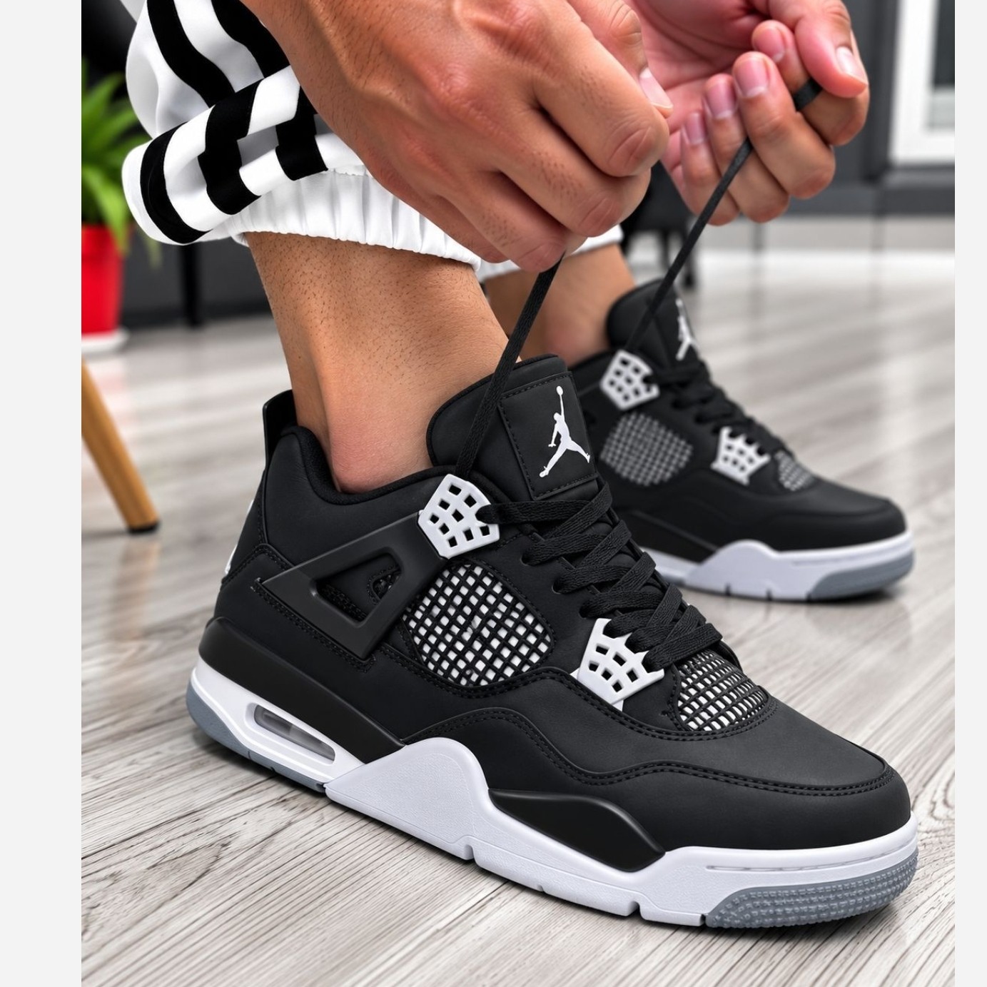 کفش بزرگپا کتانی ونس اسپرت مدل جردن 4jordan4 سایز 45تا47